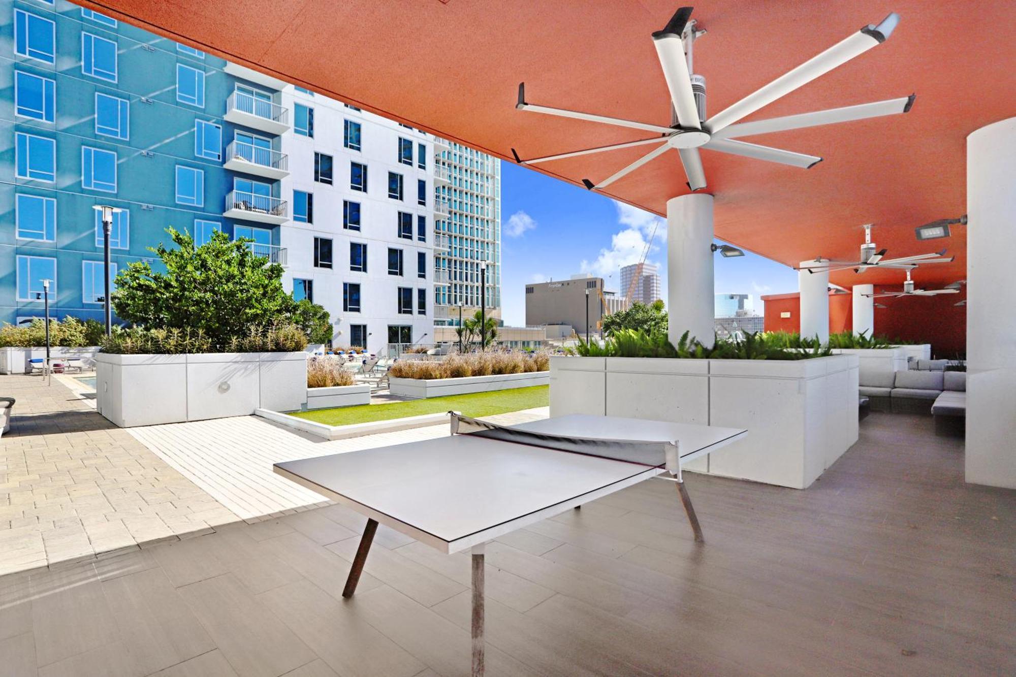 Downtown Tampa Gem 1-Bd W/Pool, Gym, & Sky Lounge Daire Dış mekan fotoğraf