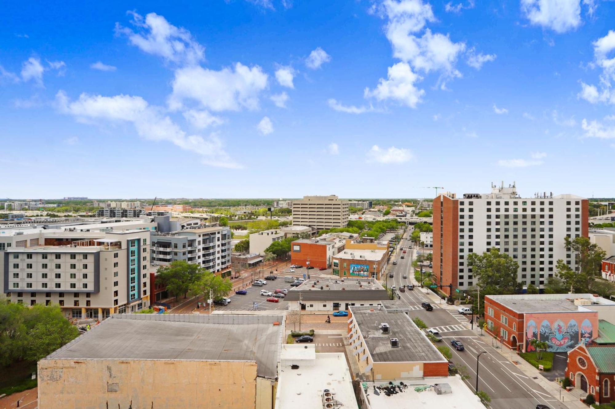 Downtown Tampa Gem 1-Bd W/Pool, Gym, & Sky Lounge Daire Dış mekan fotoğraf