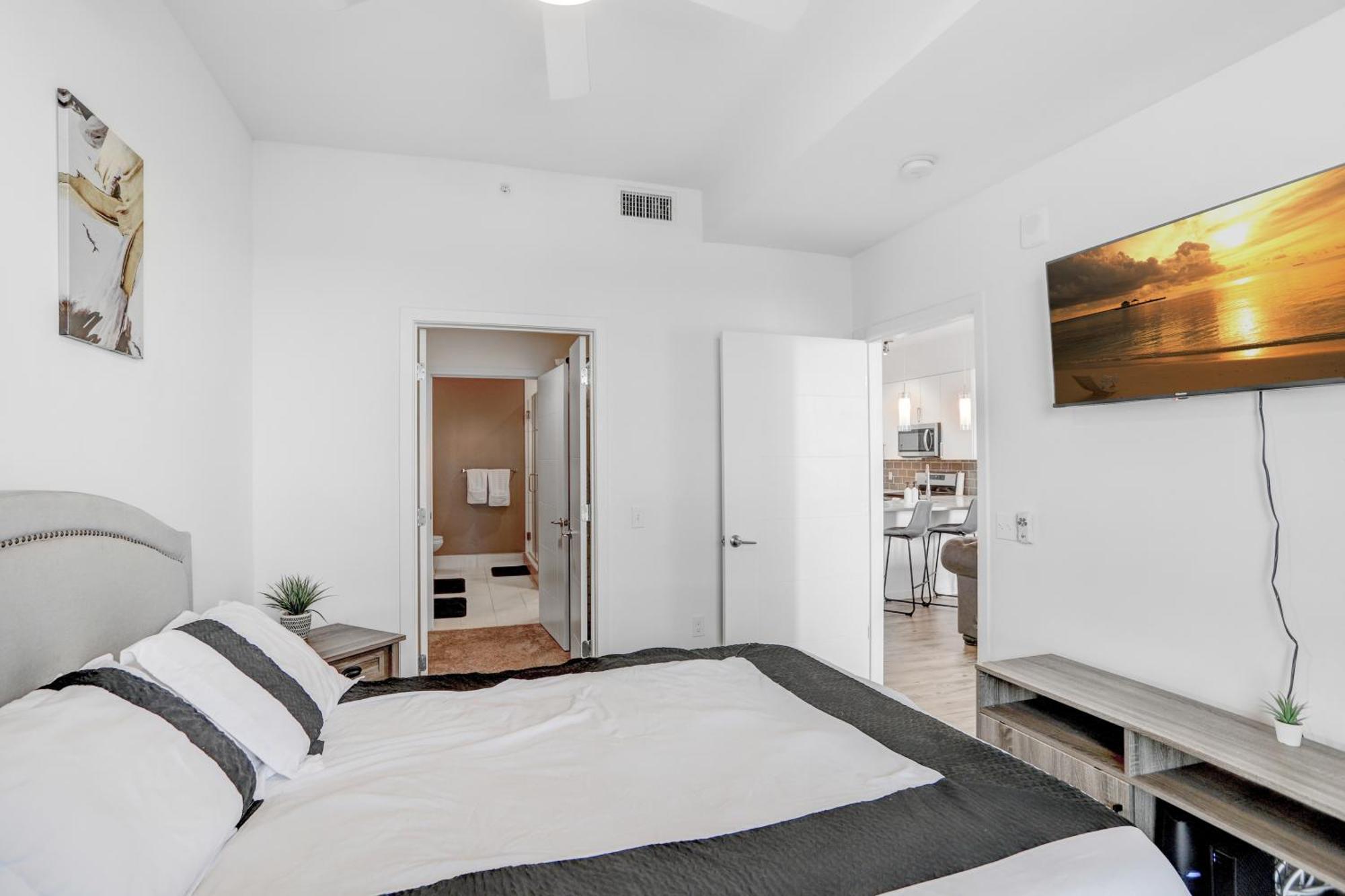 Downtown Tampa Gem 1-Bd W/Pool, Gym, & Sky Lounge Daire Dış mekan fotoğraf