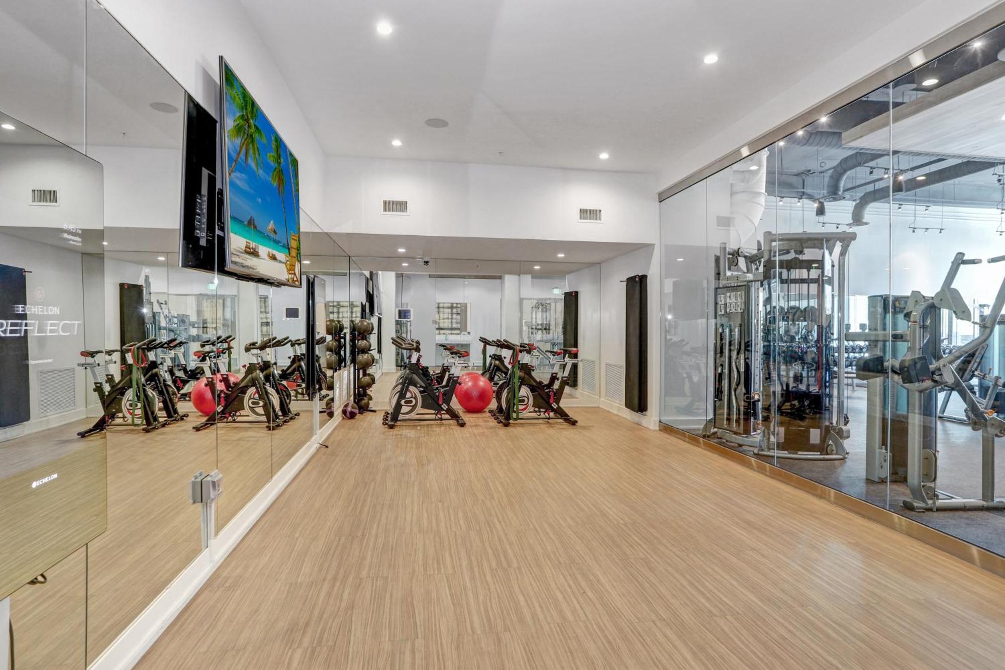 Downtown Tampa Gem 1-Bd W/Pool, Gym, & Sky Lounge Daire Dış mekan fotoğraf